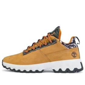 Wodoodporne botki GreenStride Edge o szerokim kroju „Pszeniczny Nubuck” Wodoodporne botki GreenStride Edge o szerokim kroju „Pszeniczny Nubuck”